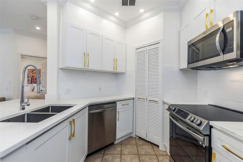 2199 CHIANTI PLACE #9-0923 Palm Harbor, FL 34683