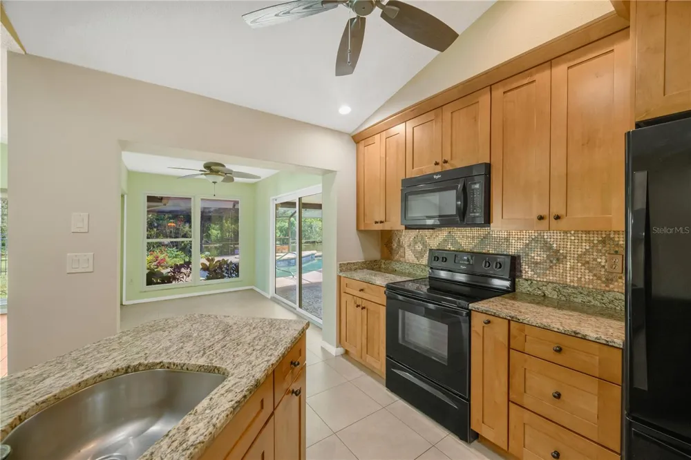 80 FOXFIRE LANE Oldsmar, FL 34677