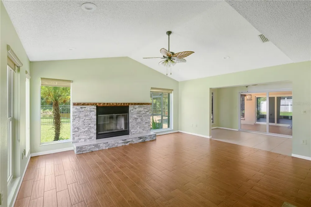 80 FOXFIRE LANE Oldsmar, FL 34677