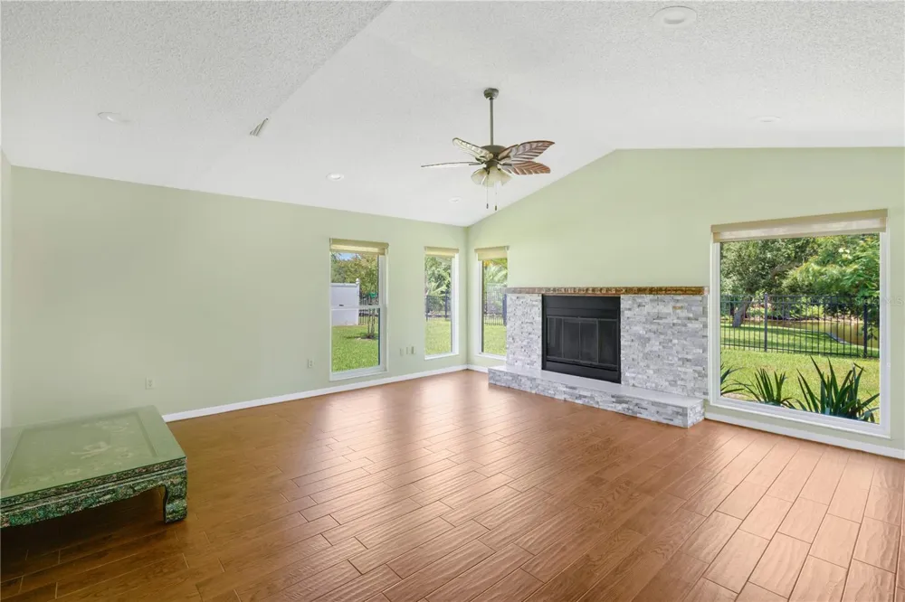 80 FOXFIRE LANE Oldsmar, FL 34677