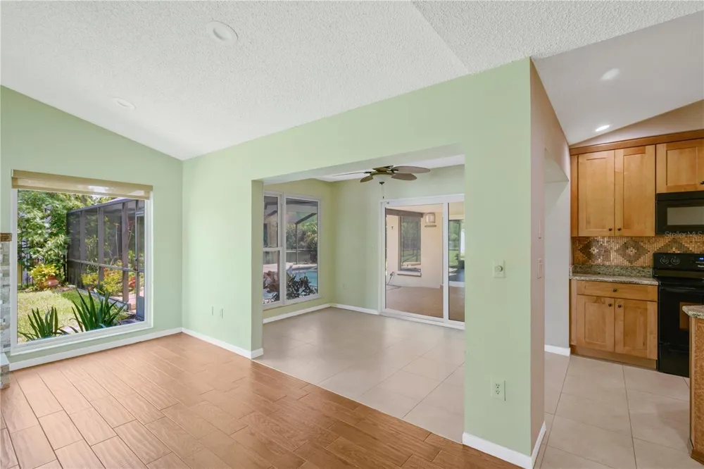 80 FOXFIRE LANE Oldsmar, FL 34677