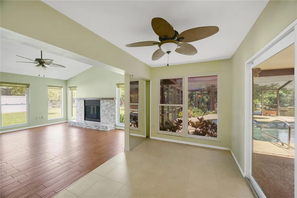 80 FOXFIRE LANE Oldsmar, FL 34677