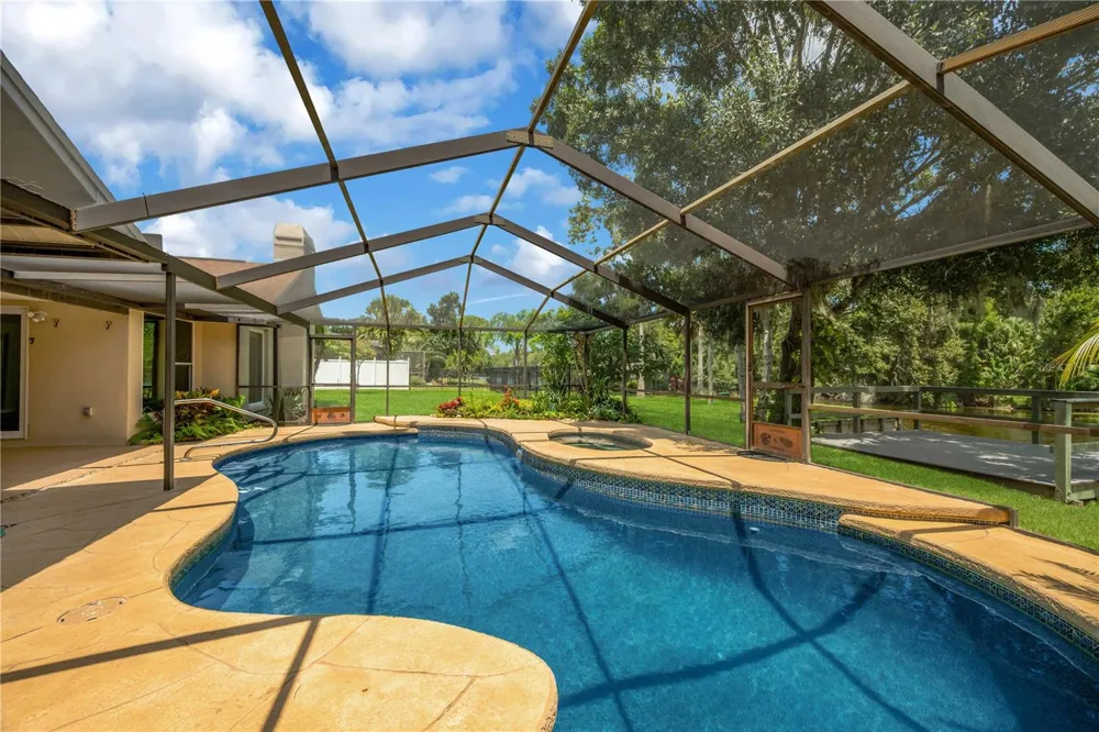 80 FOXFIRE LANE Oldsmar, FL 34677