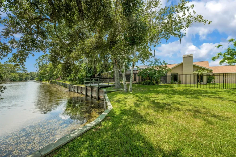 80 FOXFIRE LANE Oldsmar, FL 34677