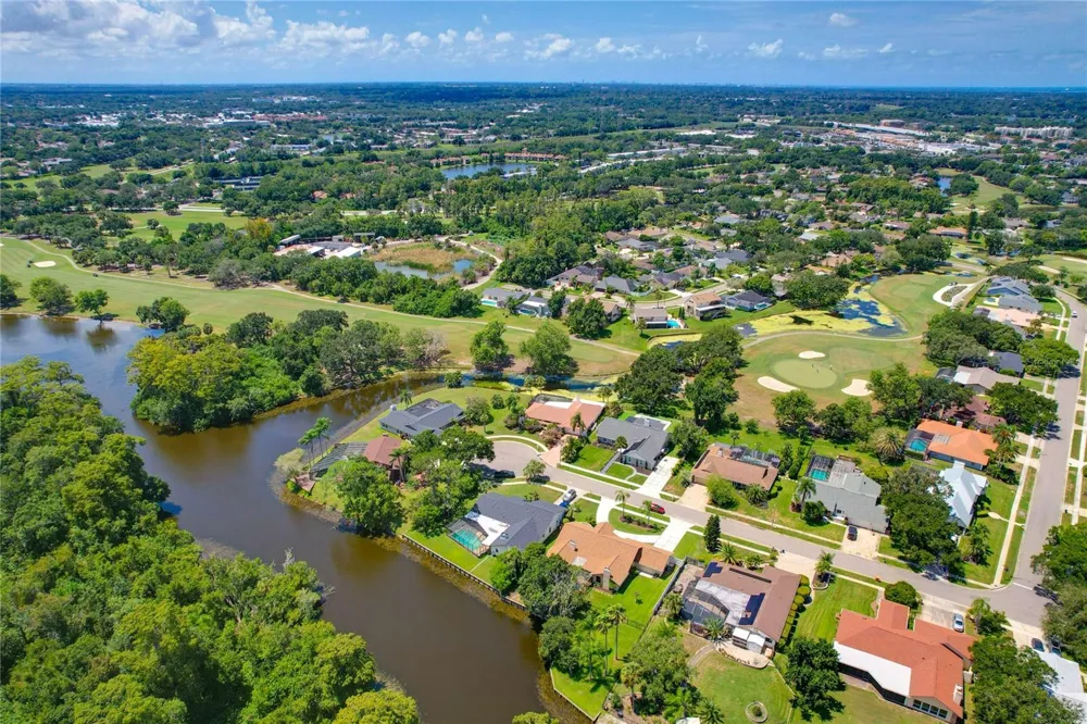 80 FOXFIRE LANE Oldsmar, FL 34677