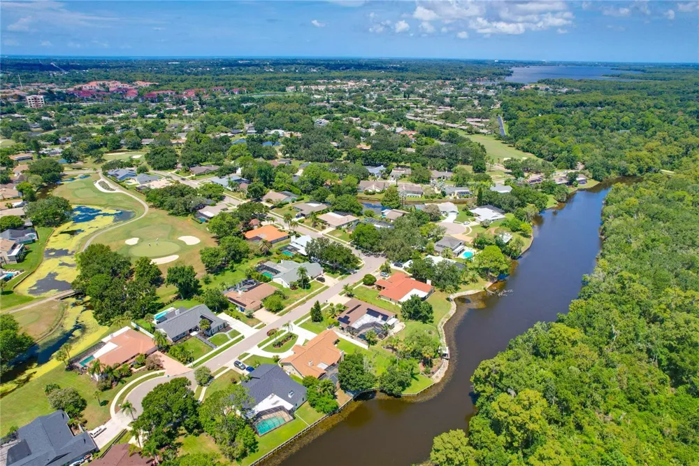 80 FOXFIRE LANE Oldsmar, FL 34677