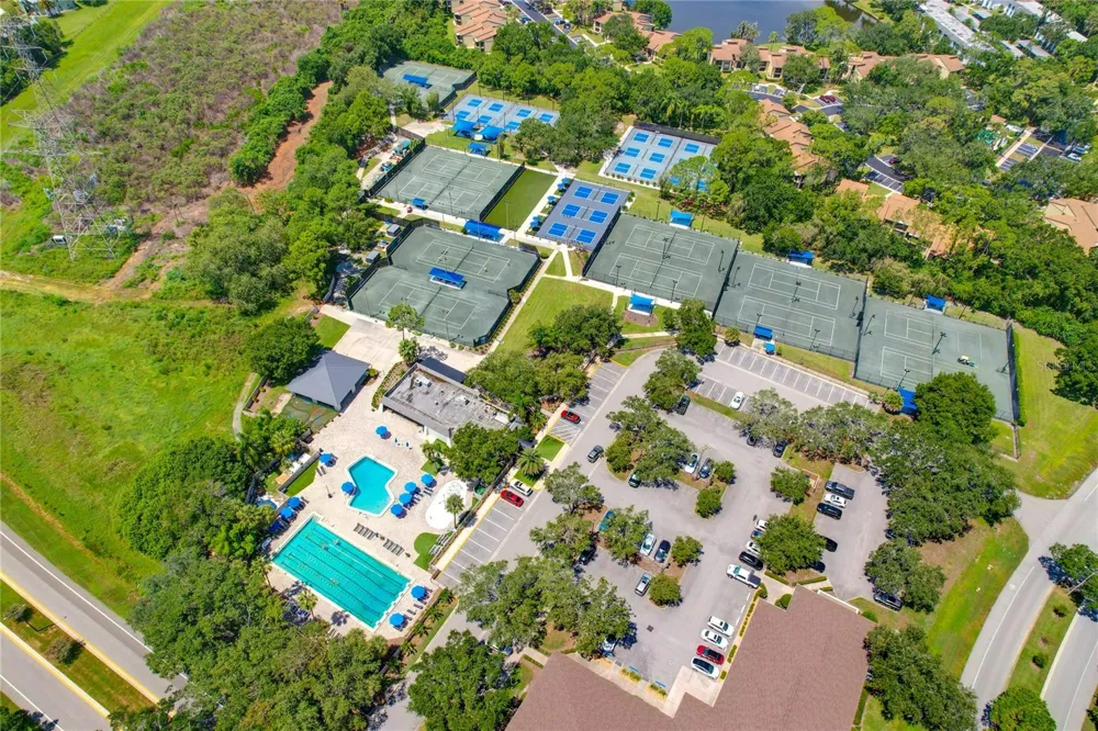 80 FOXFIRE LANE Oldsmar, FL 34677