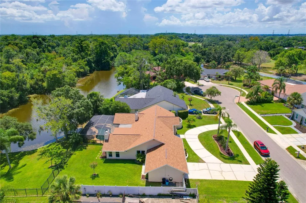 80 FOXFIRE LANE Oldsmar, FL 34677
