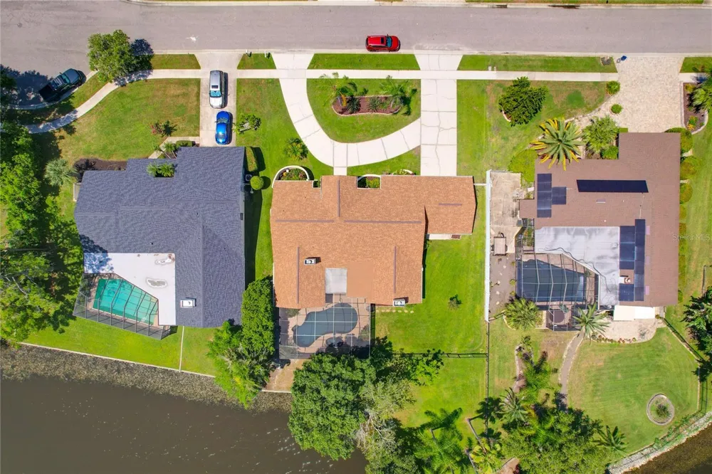 80 FOXFIRE LANE Oldsmar, FL 34677