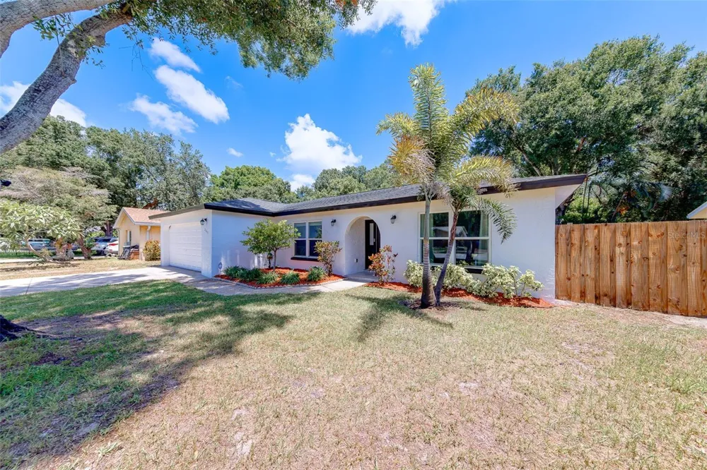 2043 DODGE STREET Clearwater, FL 33760
