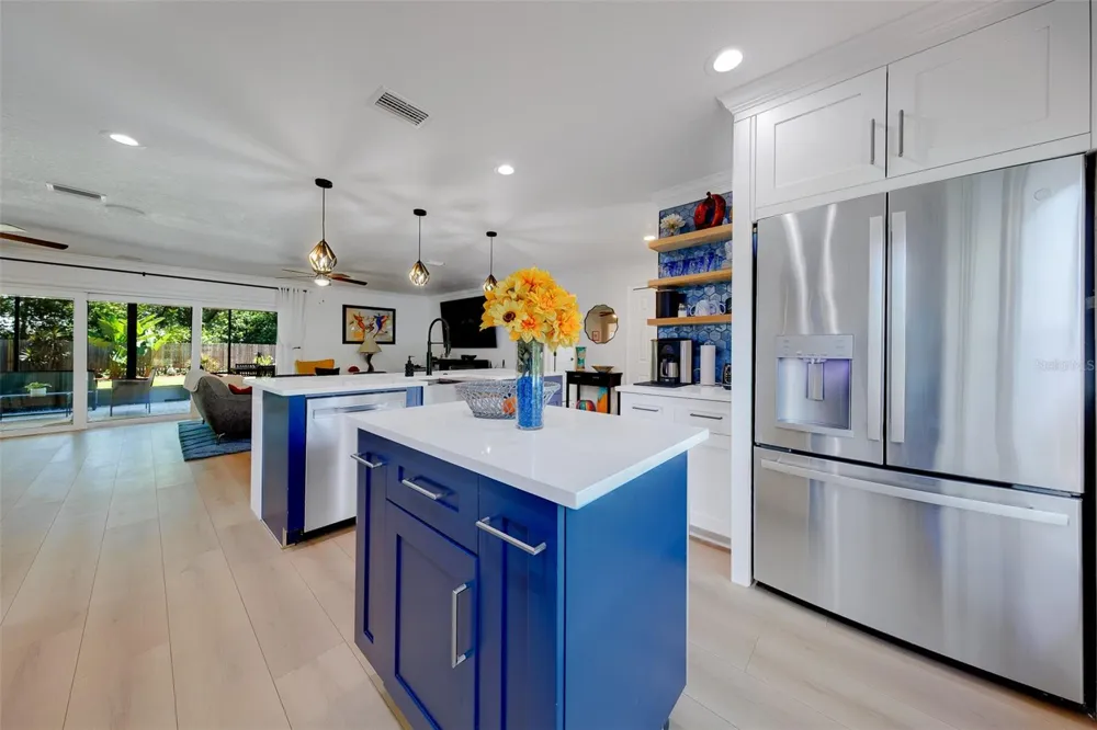 2043 DODGE STREET Clearwater, FL 33760