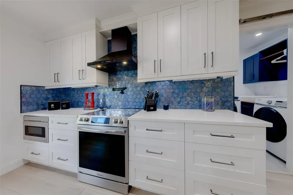 2043 DODGE STREET Clearwater, FL 33760