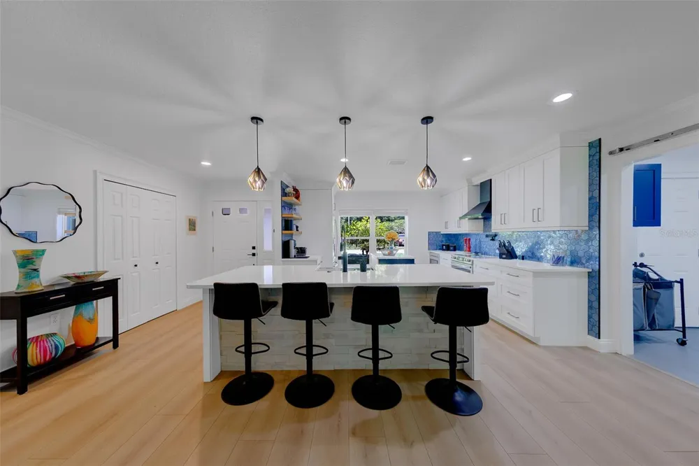 2043 DODGE STREET Clearwater, FL 33760