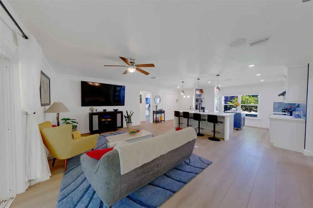 2043 DODGE STREET Clearwater, FL 33760
