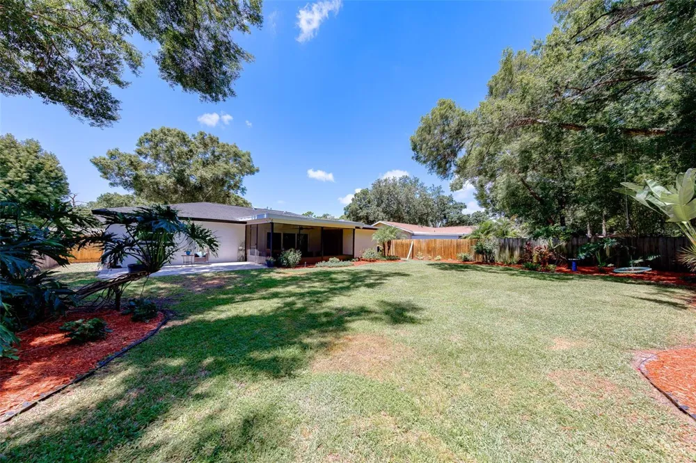 2043 DODGE STREET Clearwater, FL 33760