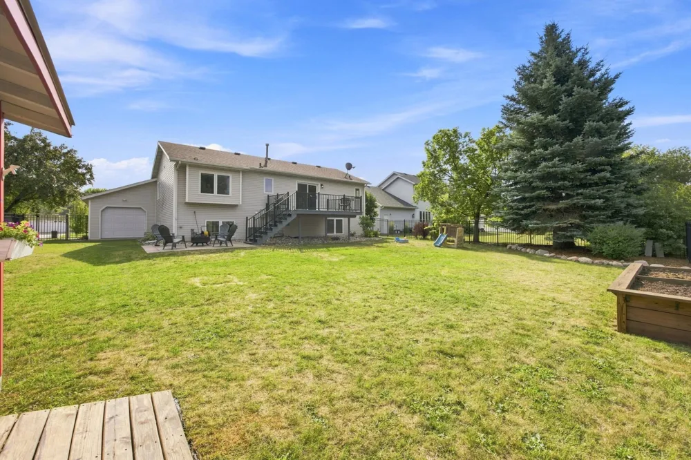 2715 32nd Street S Fargo, ND 58103