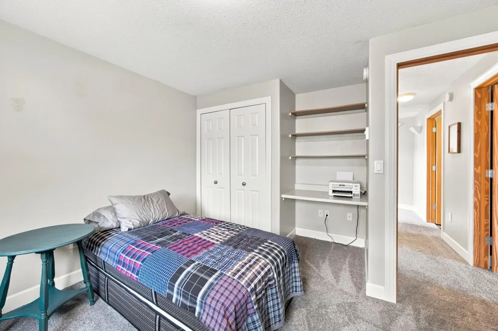 2715 32nd Street S Fargo, ND 58103