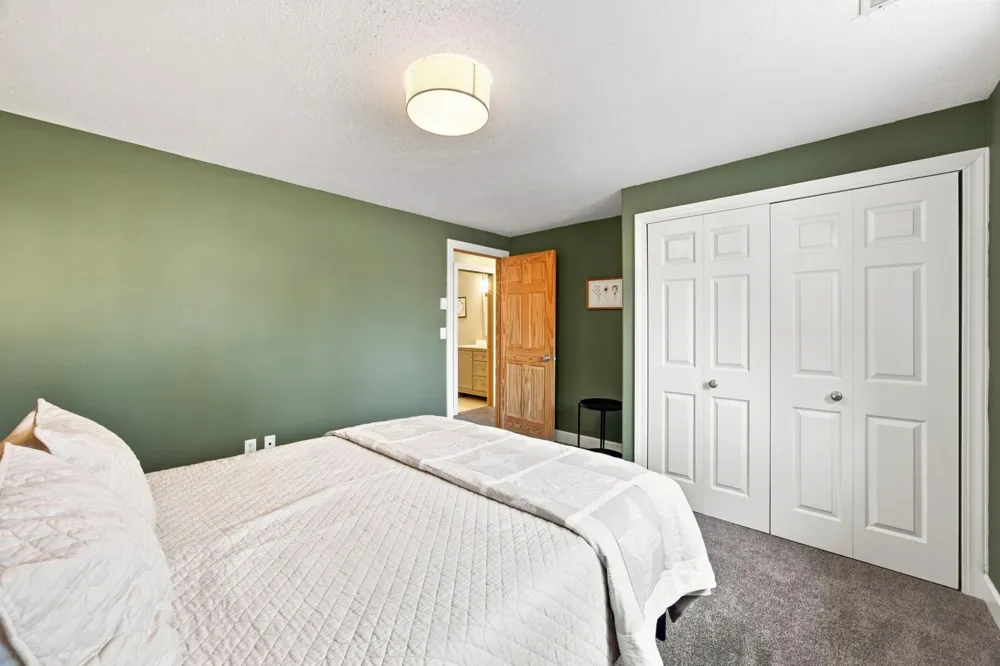 2715 32nd Street S Fargo, ND 58103