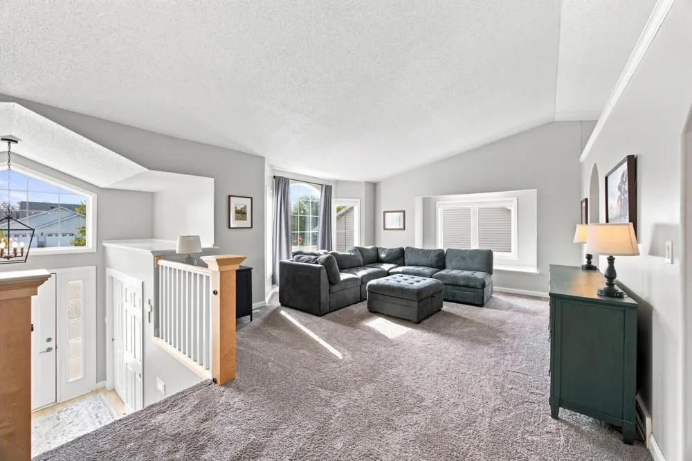 2715 32nd Street S Fargo, ND 58103