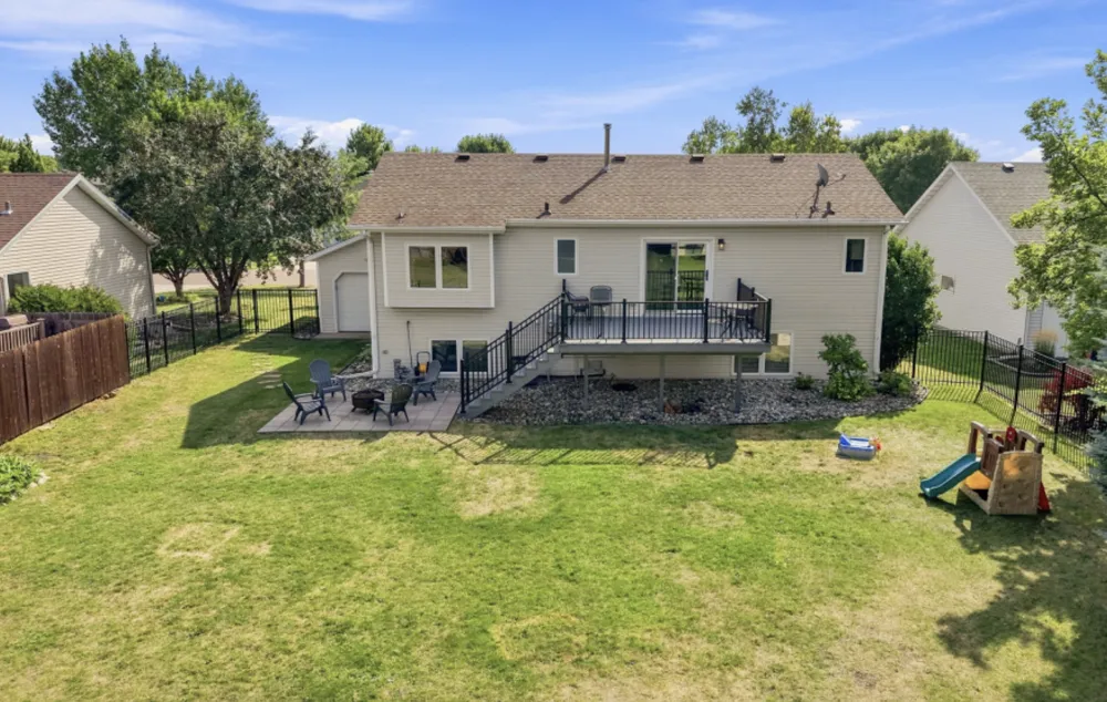 2715 32nd Street S Fargo, ND 58103