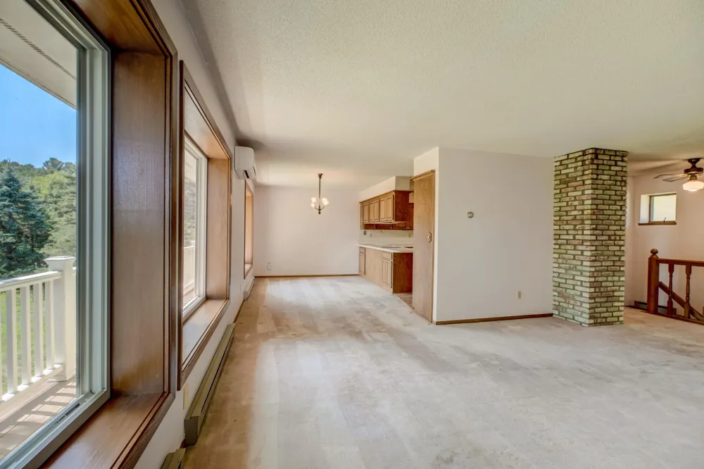 12860 Saint Croix Trail Stillwater, MN 55082