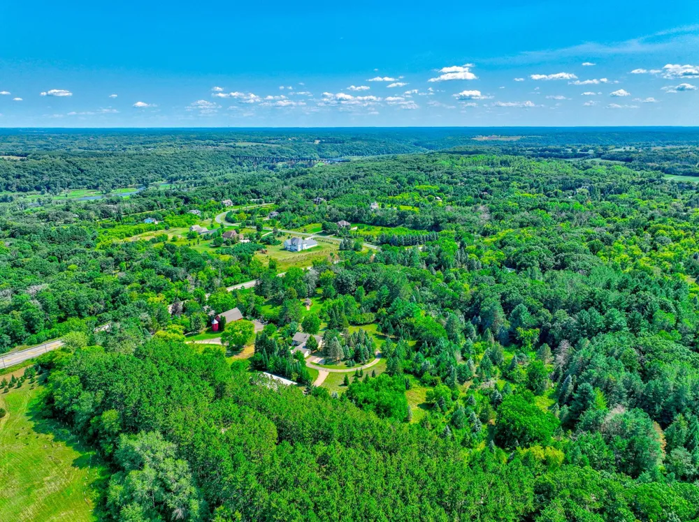 12860 Saint Croix Trail Stillwater, MN 55082