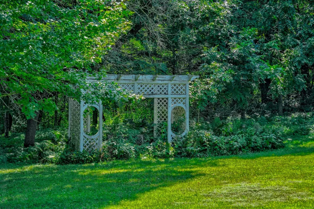 12860 Saint Croix Trail Stillwater, MN 55082