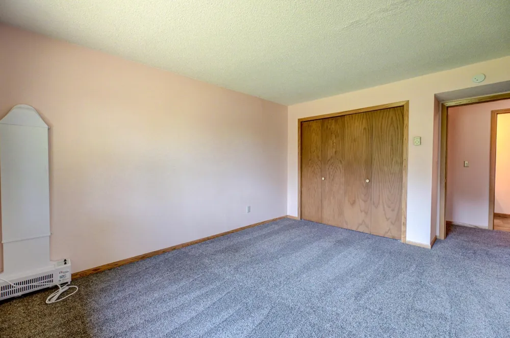 12860 Saint Croix Trail Stillwater, MN 55082