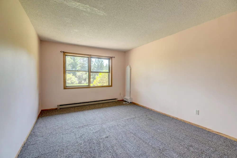 12860 Saint Croix Trail Stillwater, MN 55082