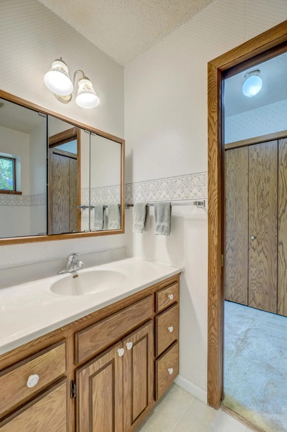 12860 Saint Croix Trail Stillwater, MN 55082