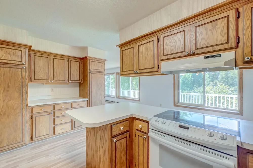 12860 Saint Croix Trail Stillwater, MN 55082