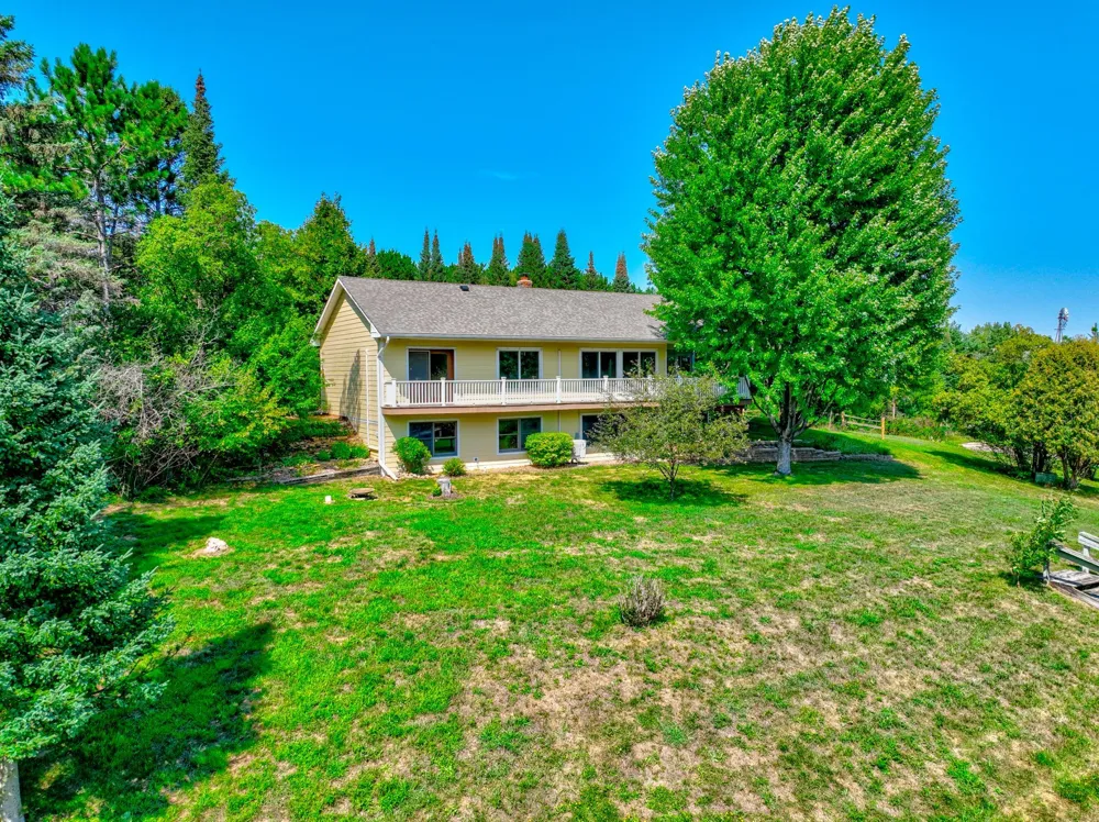 12860 Saint Croix Trail Stillwater, MN 55082