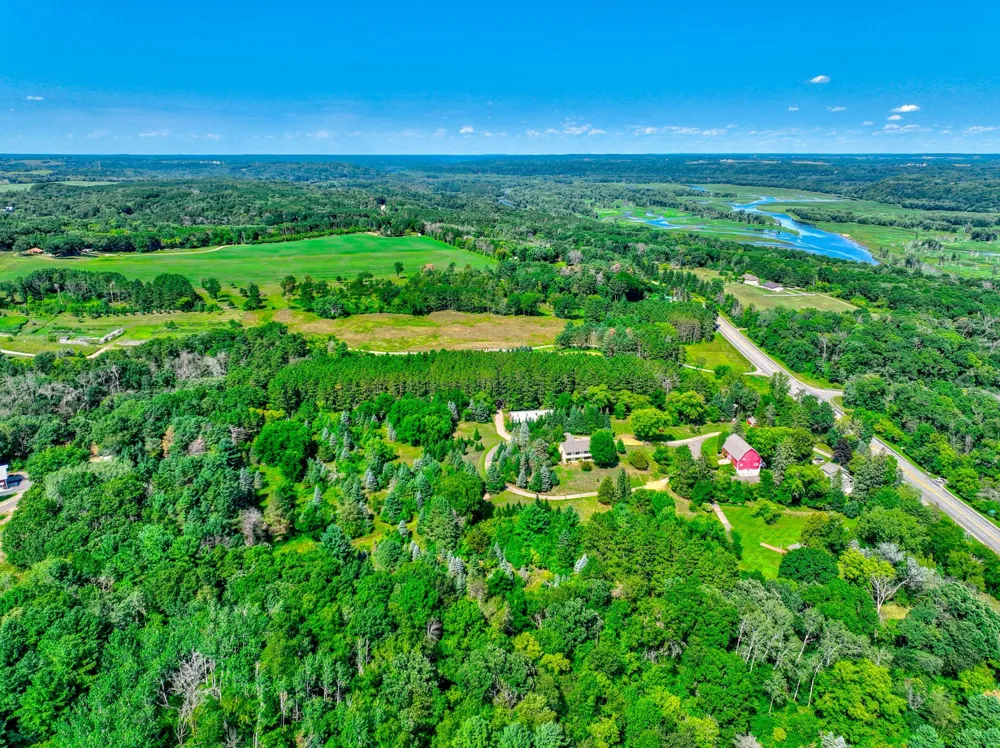 12860 Saint Croix Trail Stillwater, MN 55082