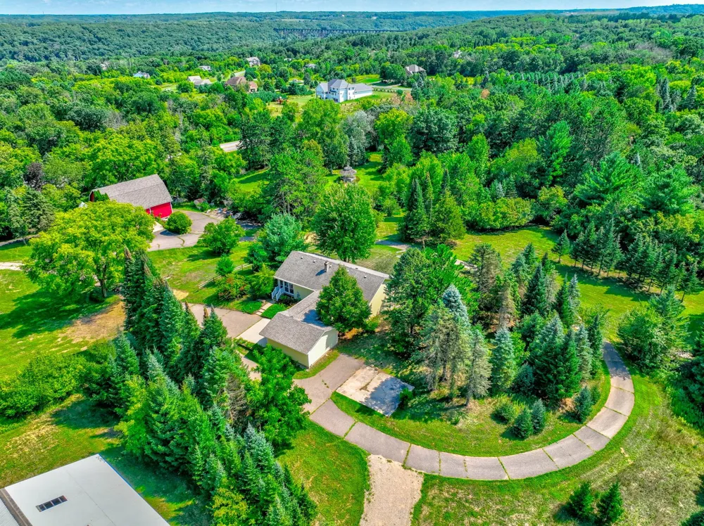 12860 Saint Croix Trail Stillwater, MN 55082