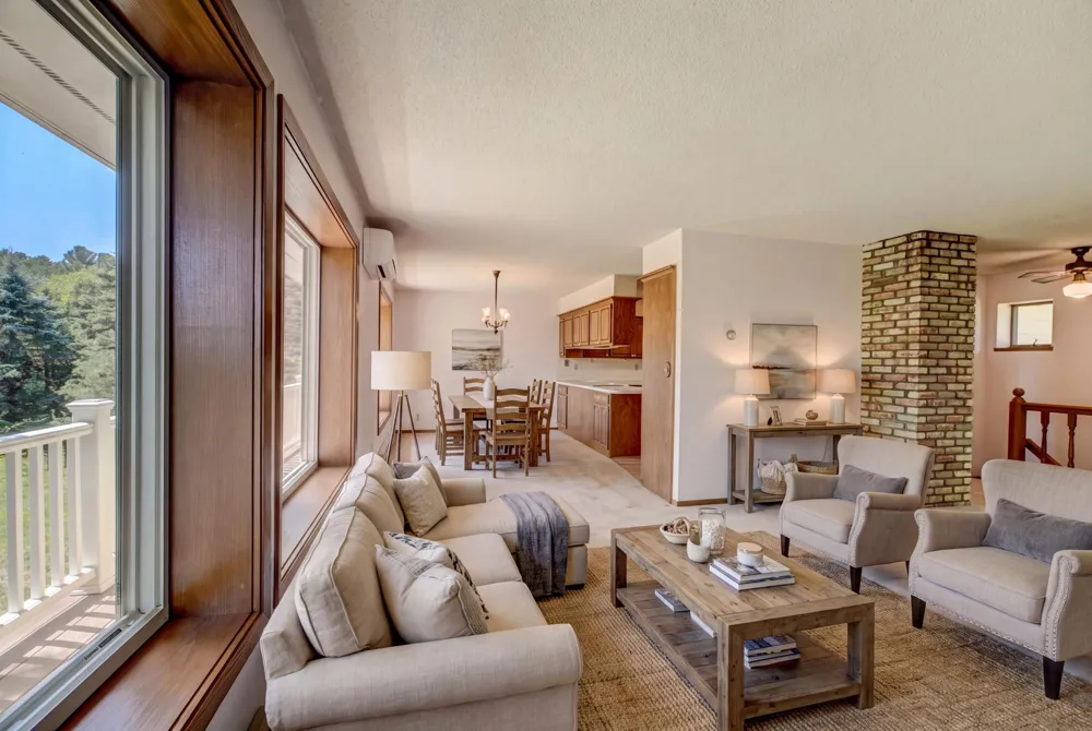 12860 Saint Croix Trail Stillwater, MN 55082