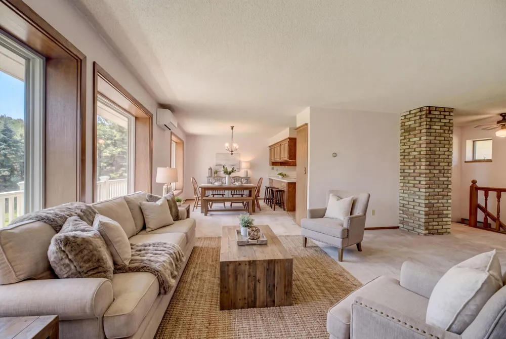 12860 Saint Croix Trail Stillwater, MN 55082