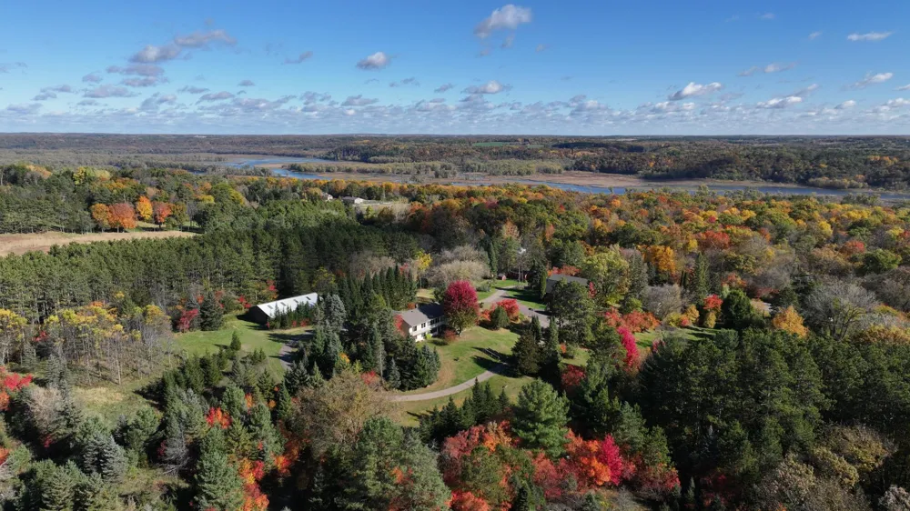 12860 Saint Croix Trail Stillwater, MN 55082