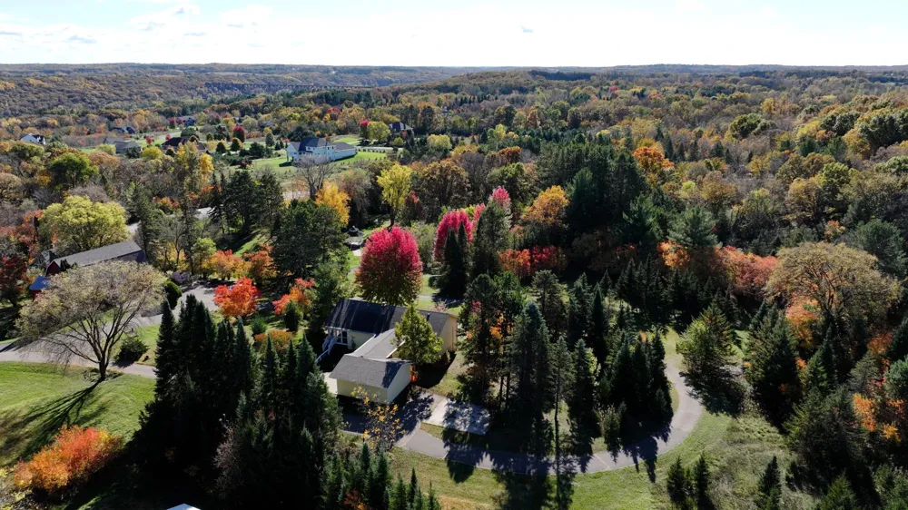12860 Saint Croix Trail Stillwater, MN 55082