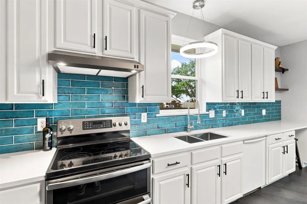 104 Clear Creek Drive Red Oak, TX 75154