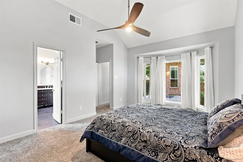 104 Clear Creek Drive Red Oak, TX 75154