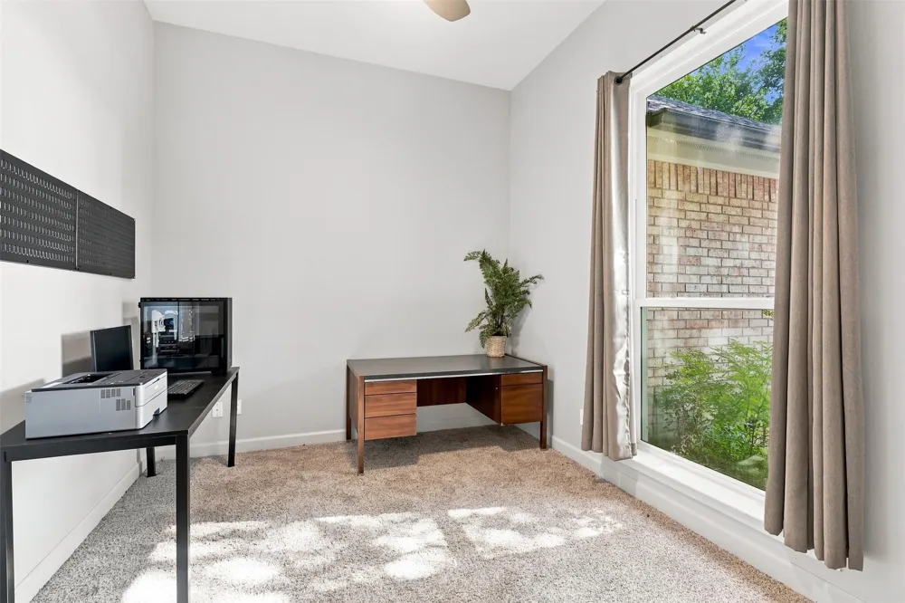 104 Clear Creek Drive Red Oak, TX 75154