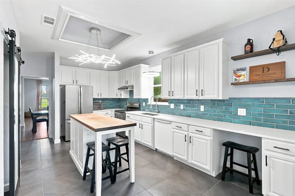 104 Clear Creek Drive Red Oak, TX 75154