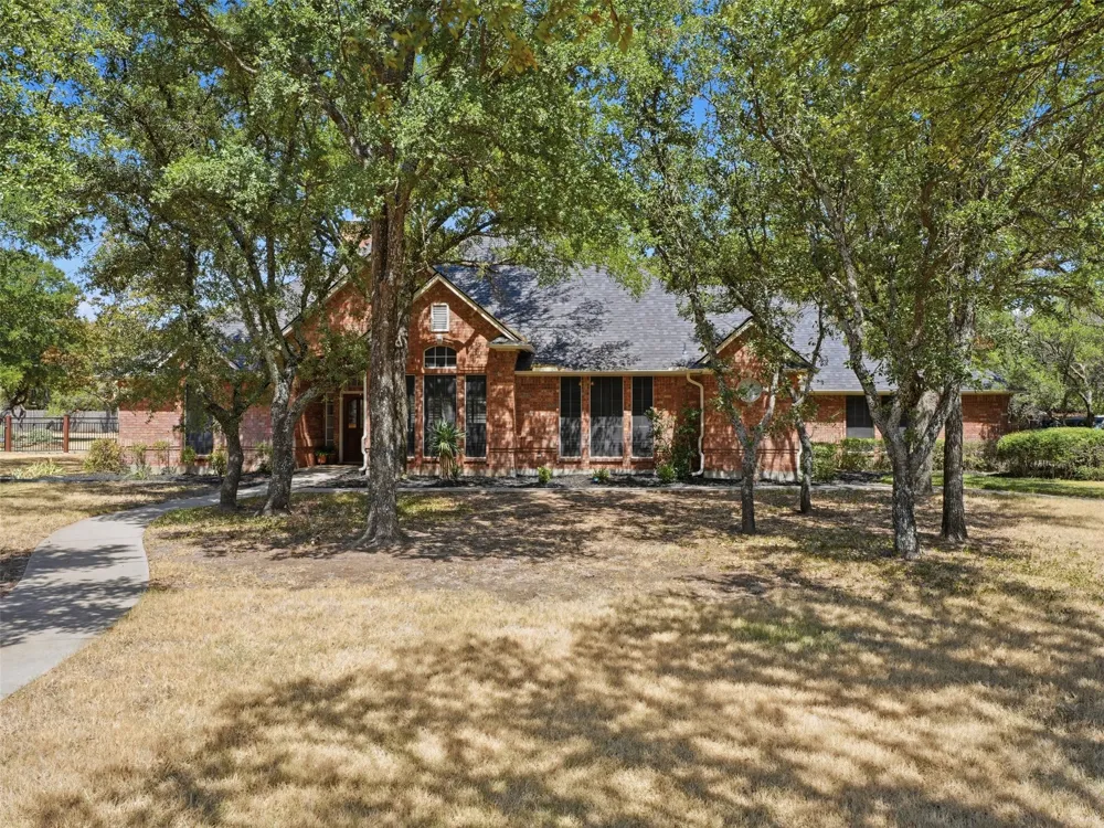 156 S Fork Drive Hudson Oaks, TX 76087
