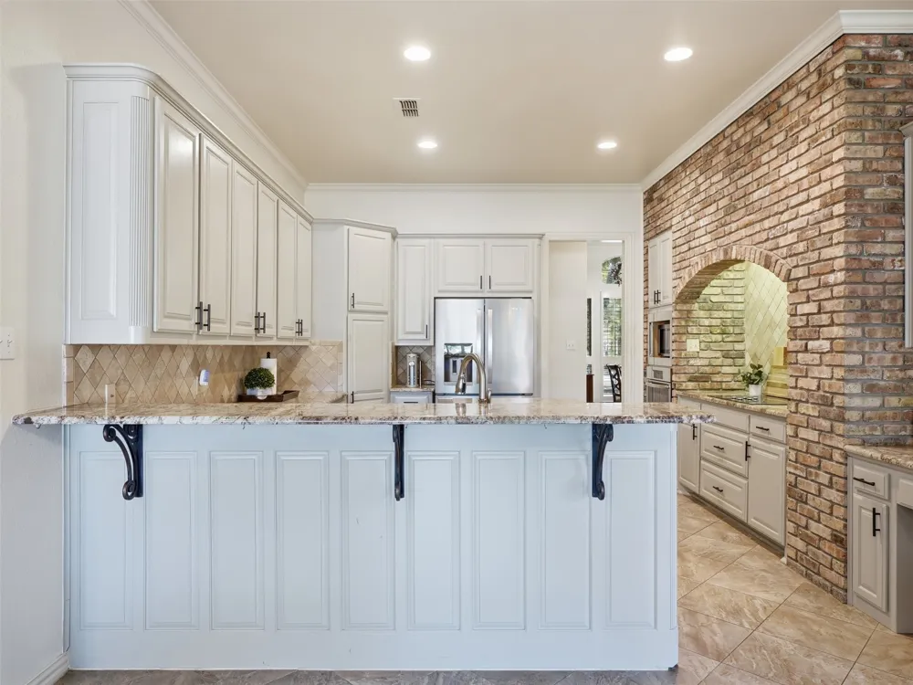 156 S Fork Drive Hudson Oaks, TX 76087