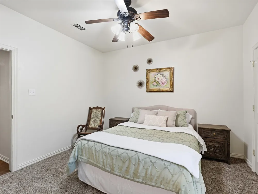 156 S Fork Drive Hudson Oaks, TX 76087