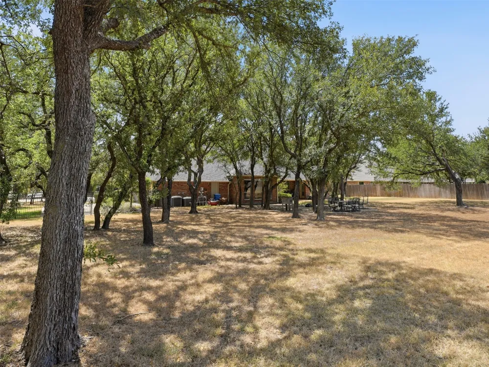 156 S Fork Drive Hudson Oaks, TX 76087