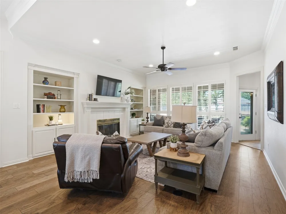 156 S Fork Drive Hudson Oaks, TX 76087