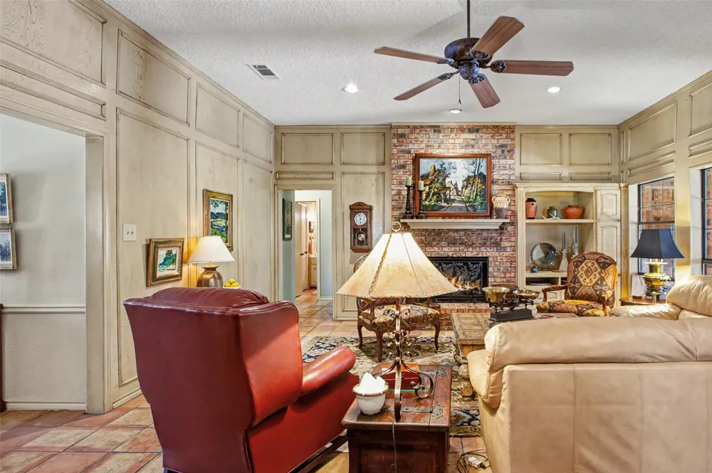 6717 River Bend Road Fort Worth, TX 76132