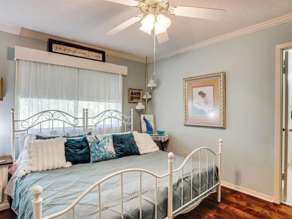 601 E Collard Street Madisonville, TX 77864