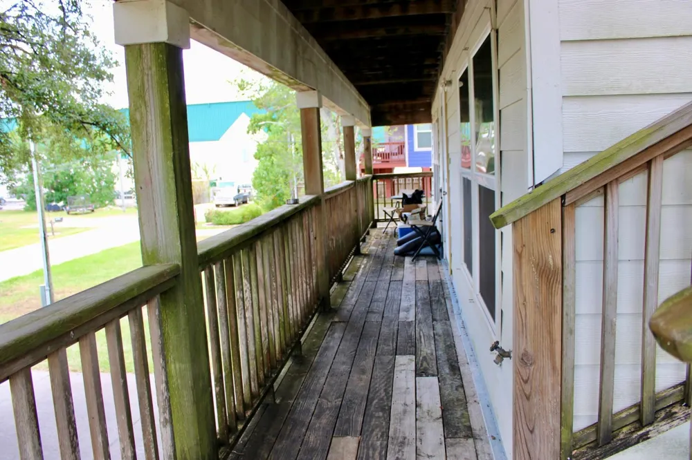 219 W 5th Street Kemah, TX 77565